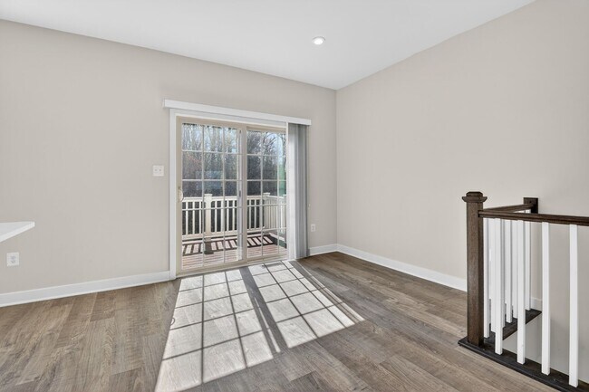 Building Photo - 19753 Grn Vlg Dr