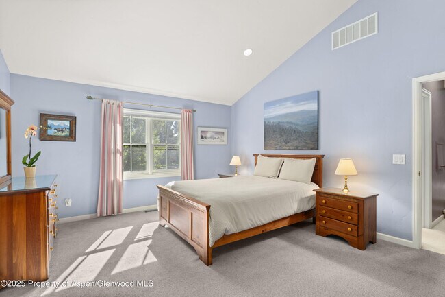 Building Photo - 7 Buckskin Ct