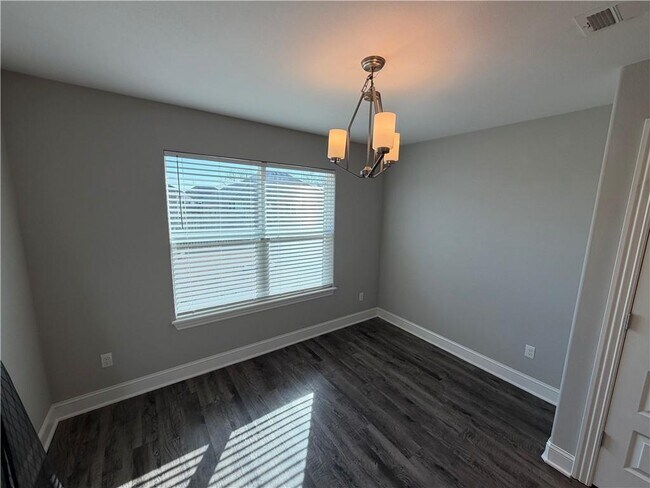 Building Photo - 6025 W Quinn St