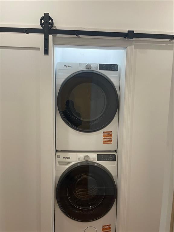 Building Photo - 5 E 10th St