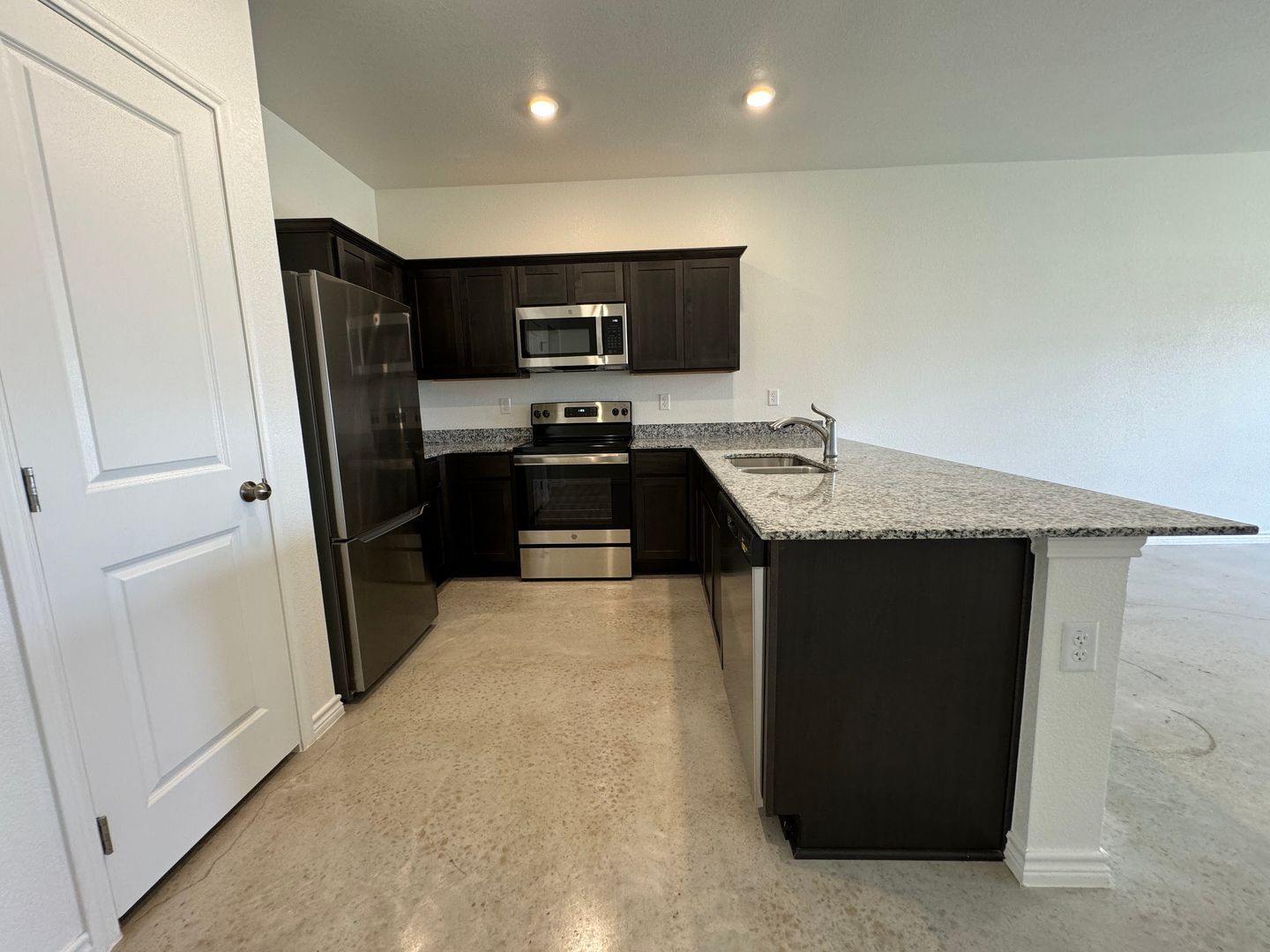 Building Photo - 1234 Lehmann Dr