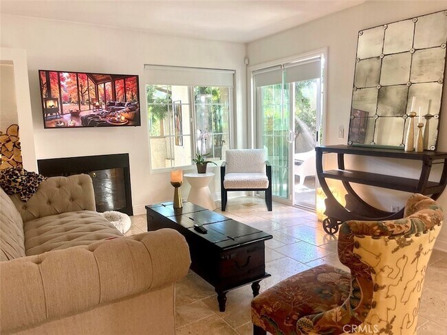 Building Photo - 26592 Las Palmas