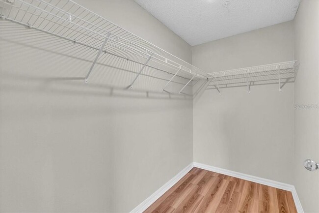 Building Photo - 5500 Bentgrass Dr