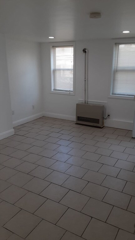 Building Photo - 104 Beacon St