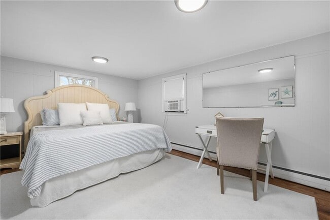 Building Photo - 384 Valley Rd