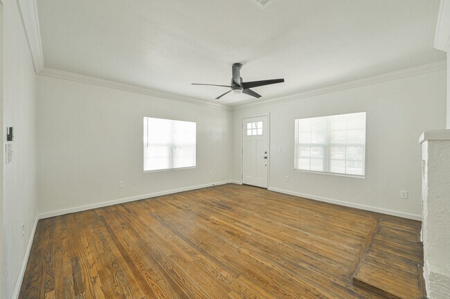 Building Photo - 1526 NW 45th St