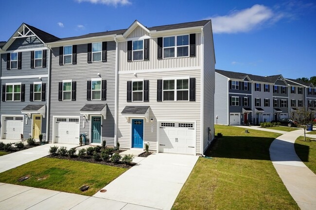 Building Photo - Brand New End-Unit Townhome in Raleigh