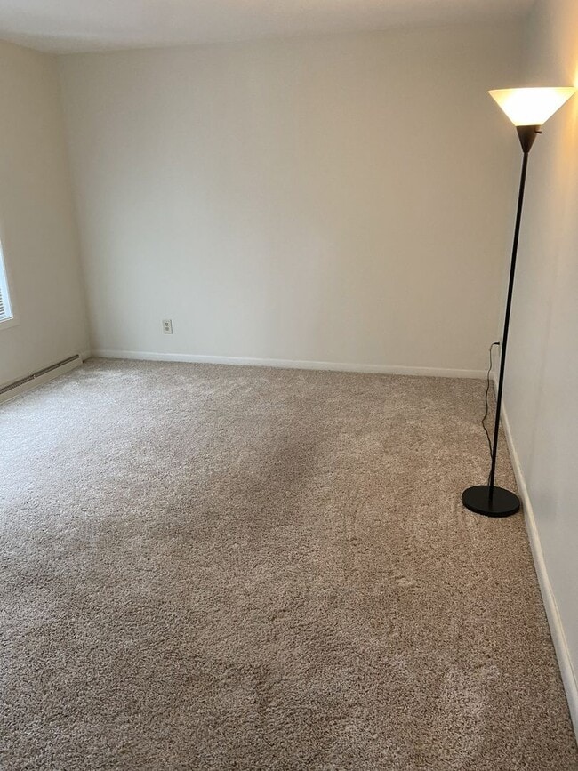 Building Photo - 101 Mitchell Cir