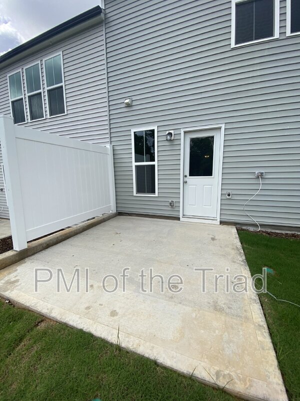 Building Photo - 4006 Beckton Trl