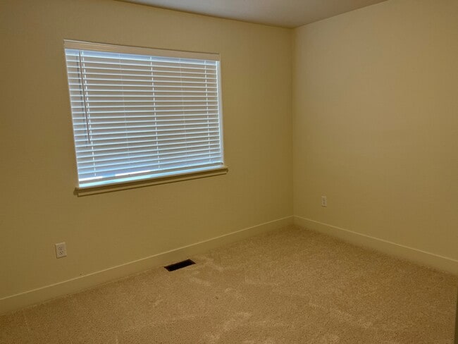 Building Photo - 4308 Big Horn Pkwy