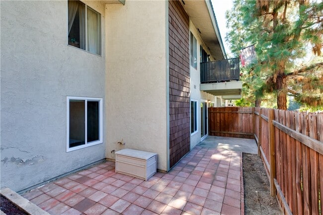 Building Photo - 951 S Idaho St