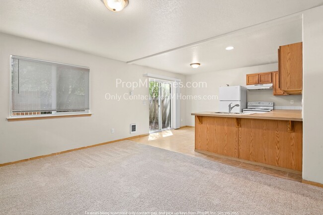 Building Photo - Four Bedroom Home in Powellhurst-Gilbert!