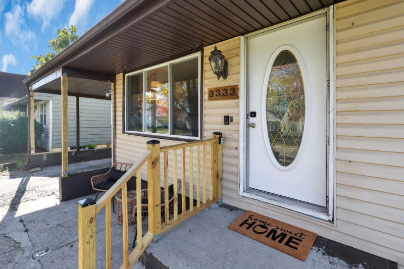 Building Photo - 3333 Dresden St