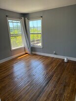 Building Photo - 227 Jewell St