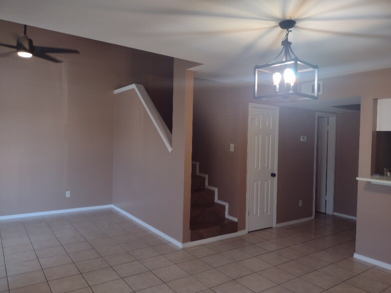 Building Photo - 8911 McPherson Rd