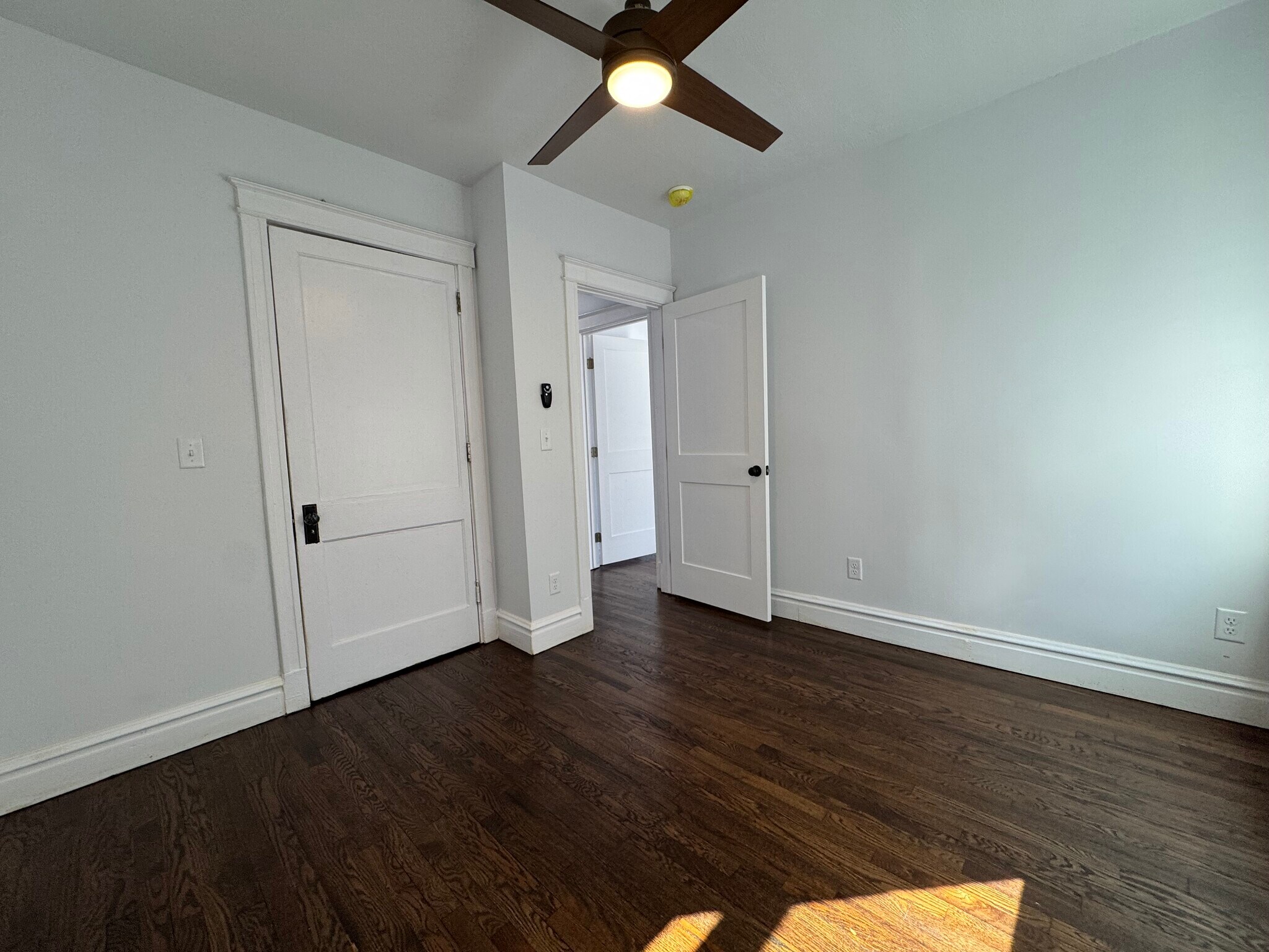 Building Photo - 5011 S Broadway