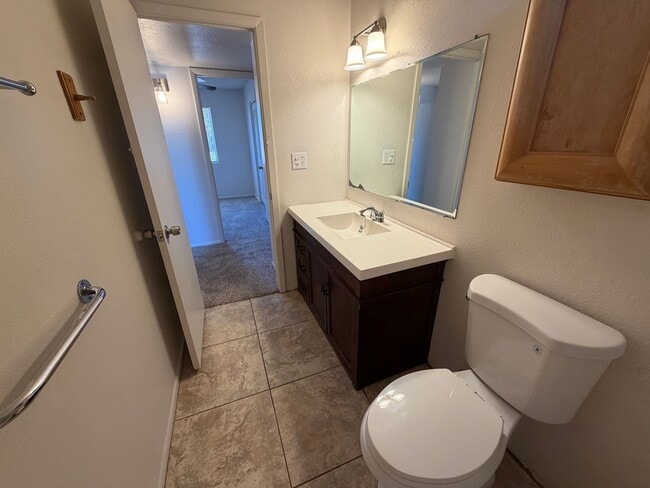 Building Photo - 3Bed 1 Bath Peoria House