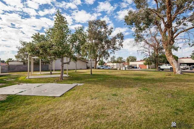 Building Photo - 1414 W Santa Maria Way