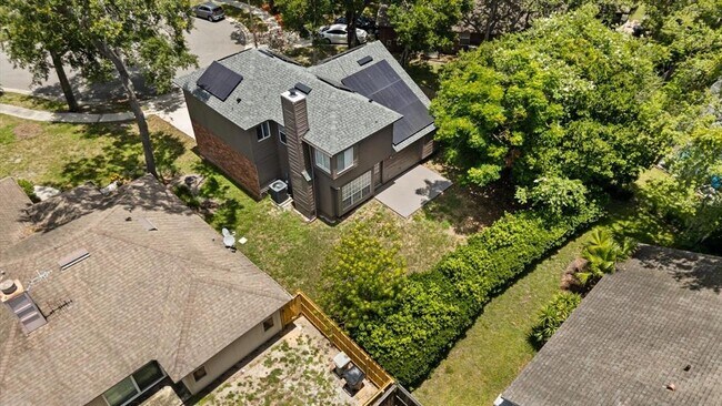 Building Photo - 1509 Red Oak Ct