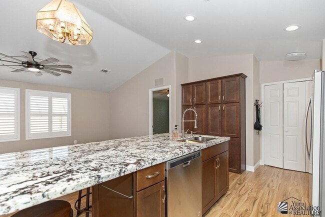 Building Photo - 5584 E 34th Pl