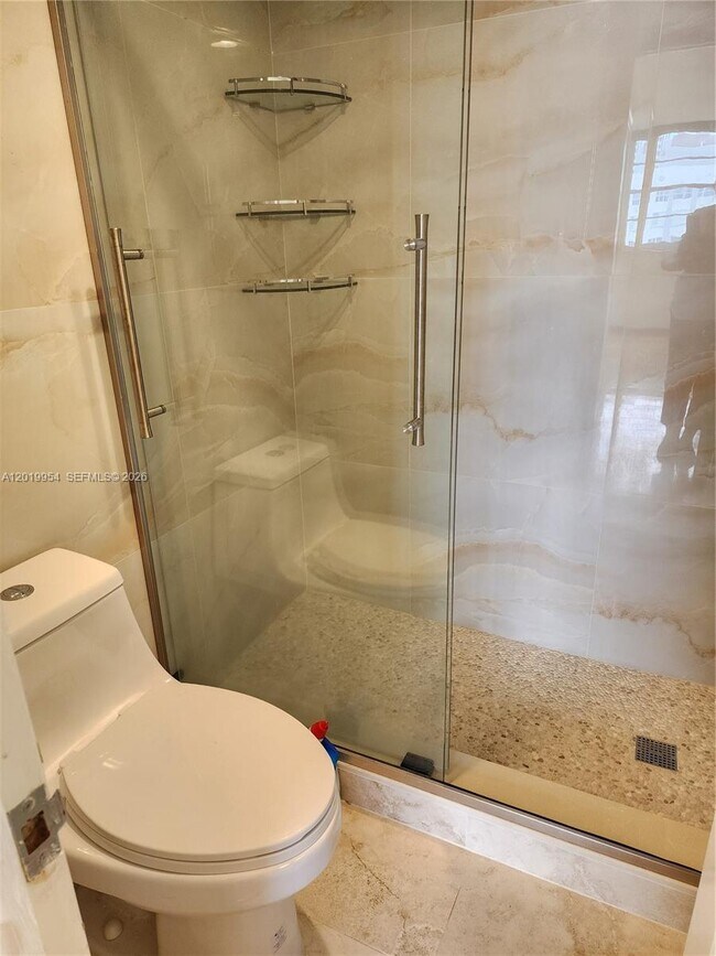 Building Photo - 3161 S Ocean Dr