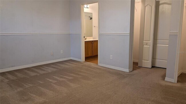 Building Photo - 16320 Swan View Cir