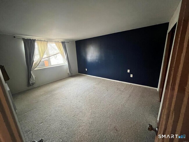 Building Photo - 53 Wolcott Hill Rd