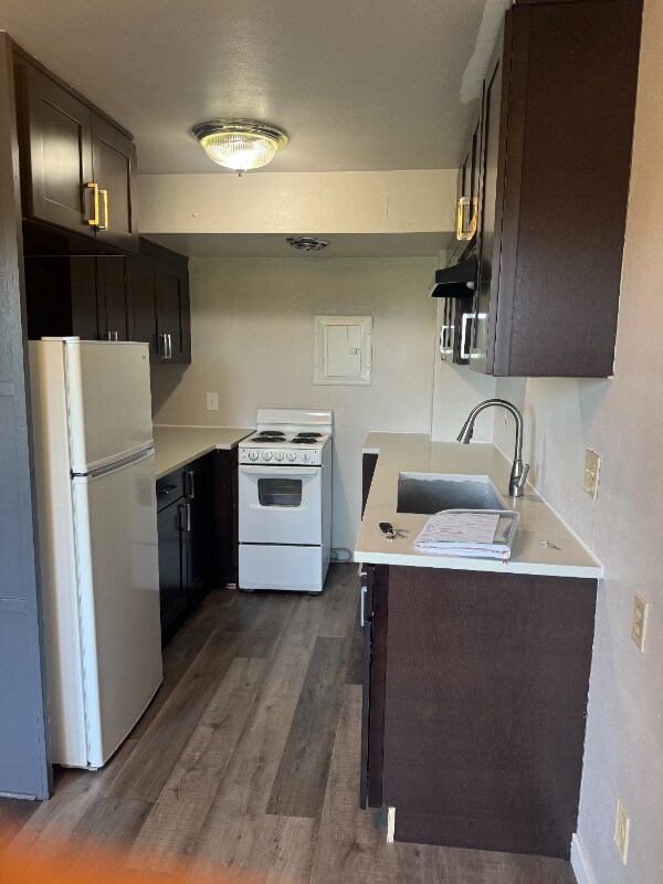 Building Photo - 4742 22nd Ave NE