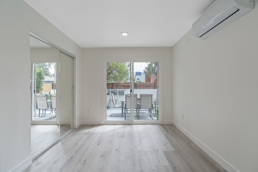 Building Photo - 1025 Pleasantview Ave