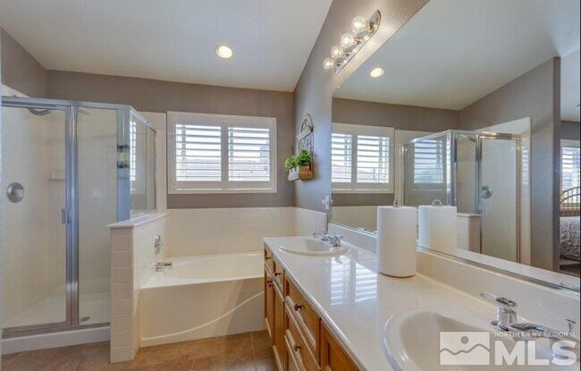 Building Photo - 5435 Spanish Moss Dr