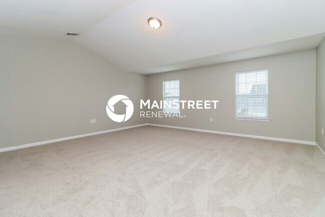 Building Photo - 4 Bedroom Pet-Friendly Home in Dallas, NC with Main Street Renewal