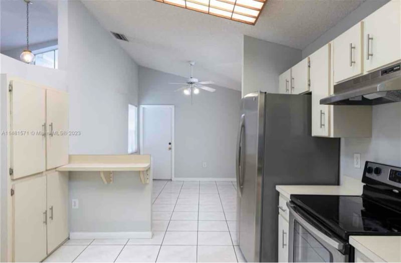 Building Photo - 248 SW 159th Ln