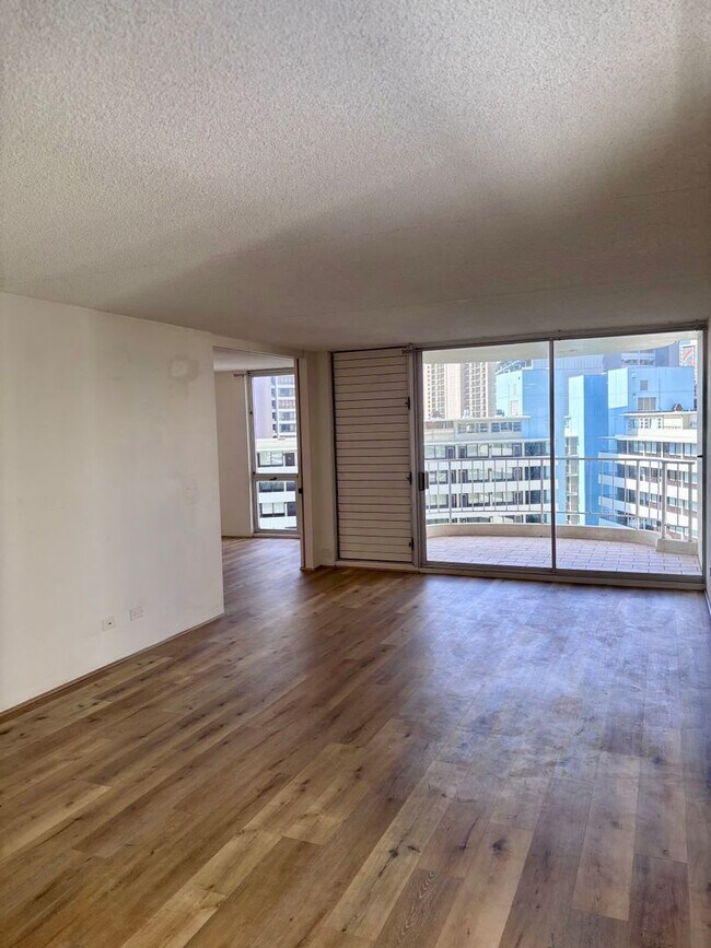 Building Photo - For Rent | A 3 Bedroom, 3 Bathroom, with 1 Assigned Parking Stall at Waipuna