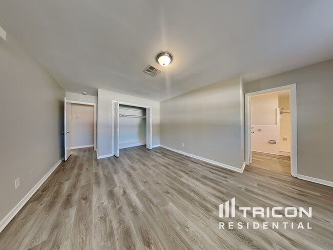 Building Photo - 92 Ventura Dr