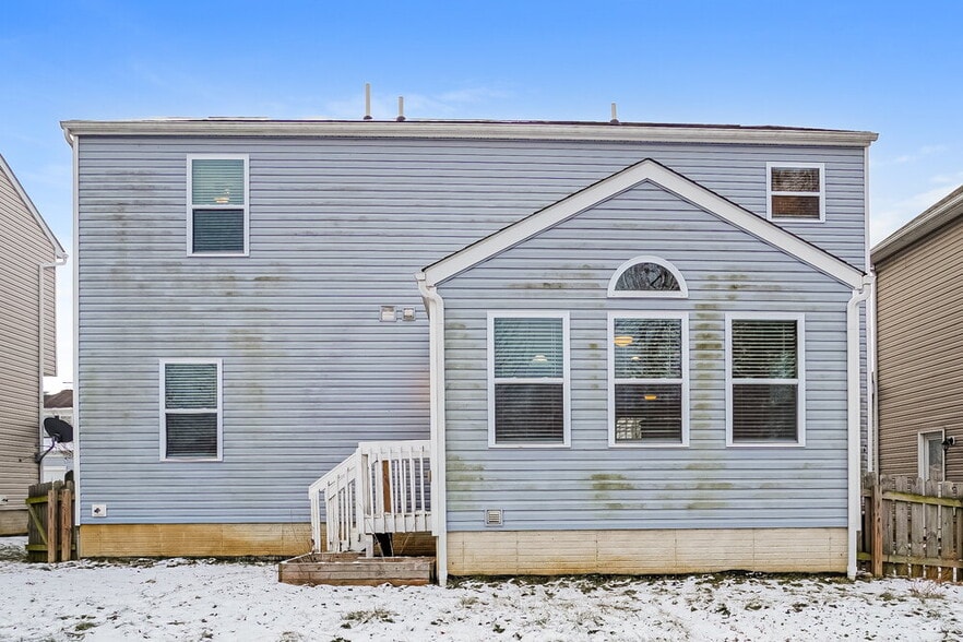 Building Photo - 6334 Oak Trail Dr