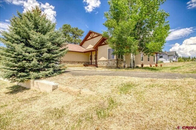 Building Photo - 3-Bedroom Home in Prime Location