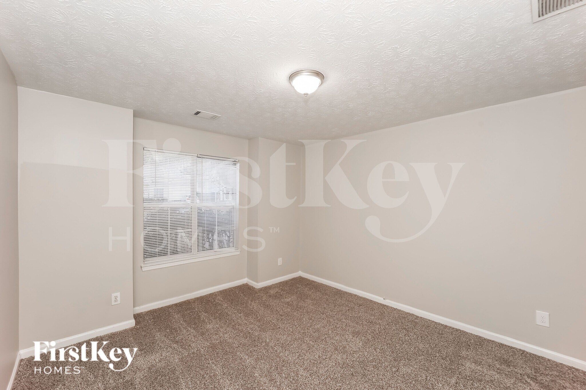 Building Photo - 3816 Benjamin Ct SW