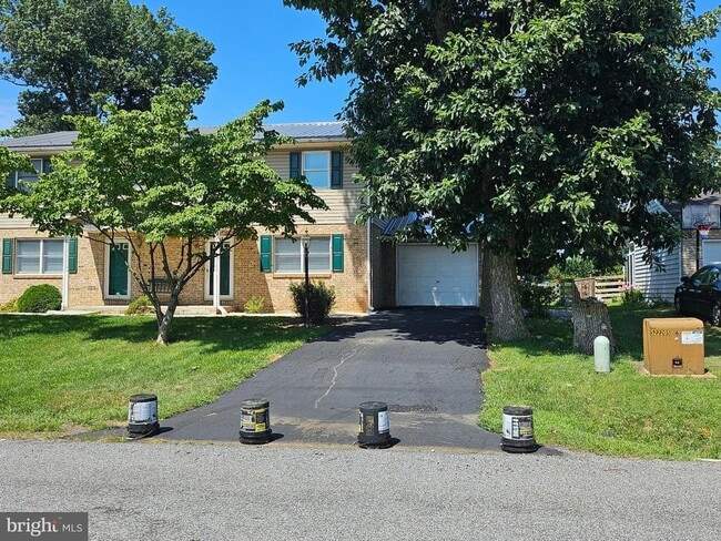 Primary Photo - 14788 Sherwood Dr