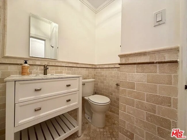 Building Photo - 1123 15th St