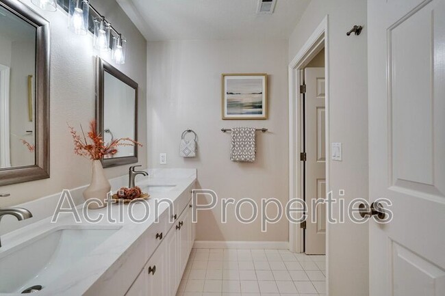 Building Photo - 20233 Joseph Cir