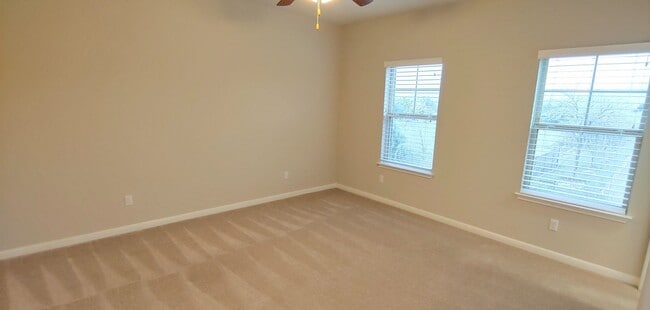 Building Photo - 7220 Wyoming Springs Dr