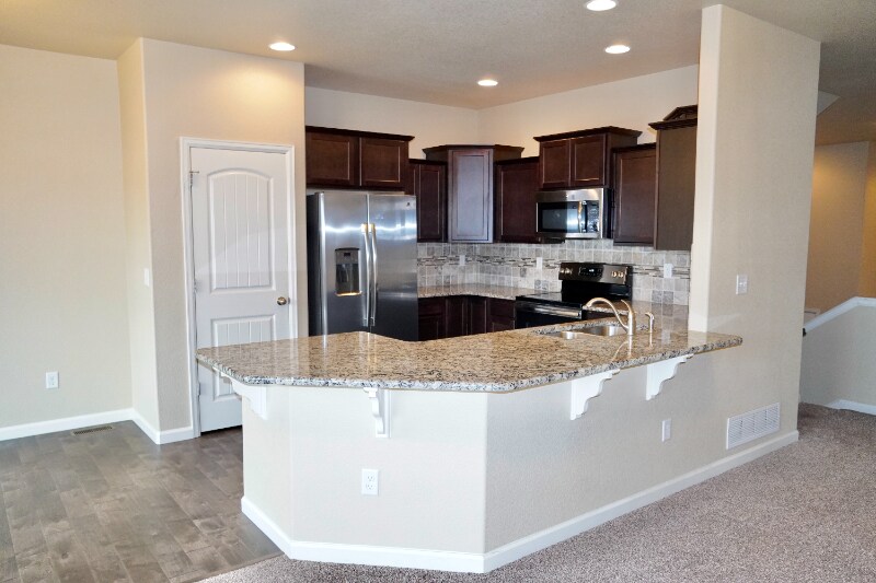 Building Photo - 5609 Shamrock Heights
