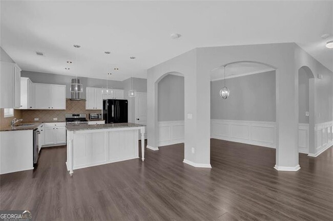 Building Photo - 581 Collingsworth Ln NE