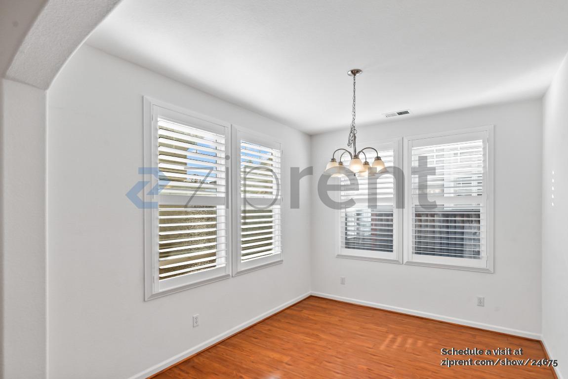 Building Photo - 2883 Seadrift Cir