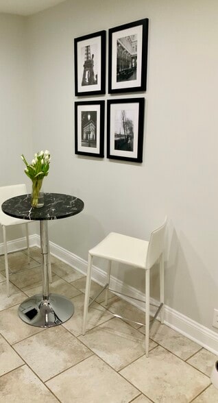 Building Photo - 5811 N Winthrop Ave