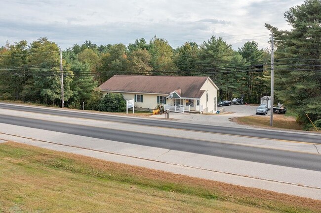 Building Photo - 813 1st NH Turnpike