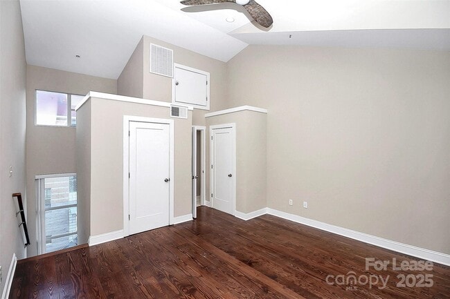 Building Photo - 2040 Atherton Heights Ln