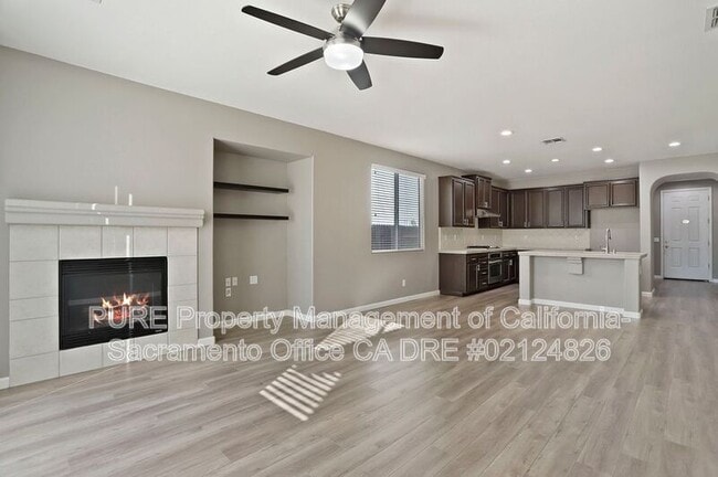 Building Photo - 1518 Sandmark Dr