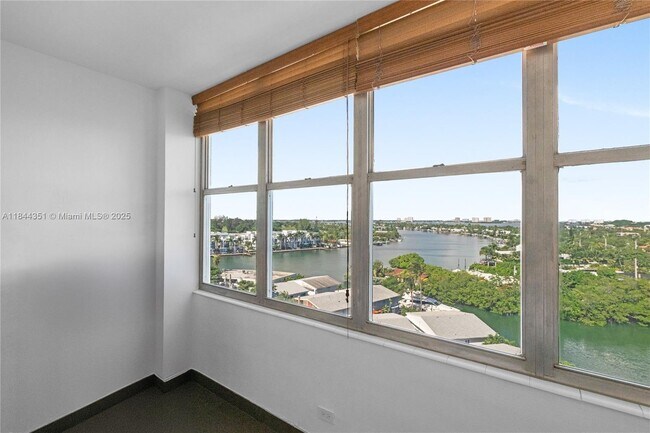 Building Photo - 7441 Wayne Ave