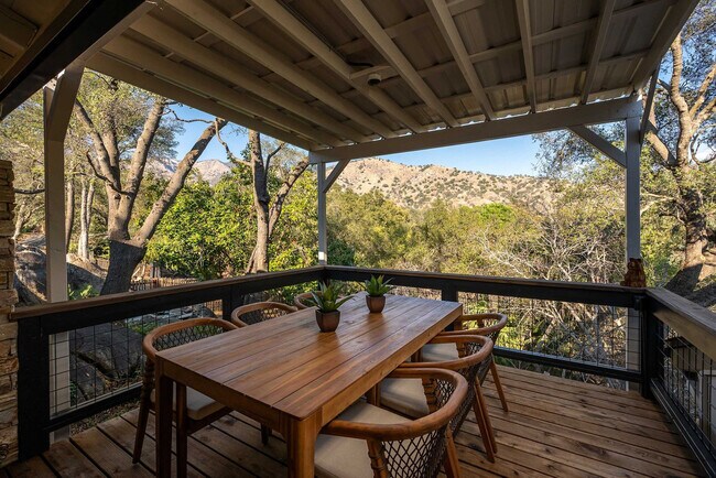 Building Photo - 43620 Washburn Dr